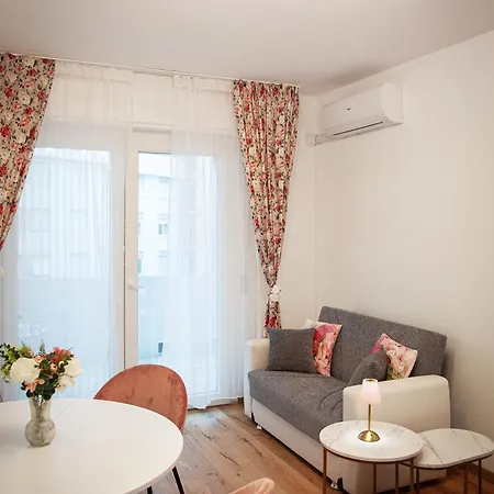 New Auris - Monolocale In Centro Con Terrazzo Apartman *